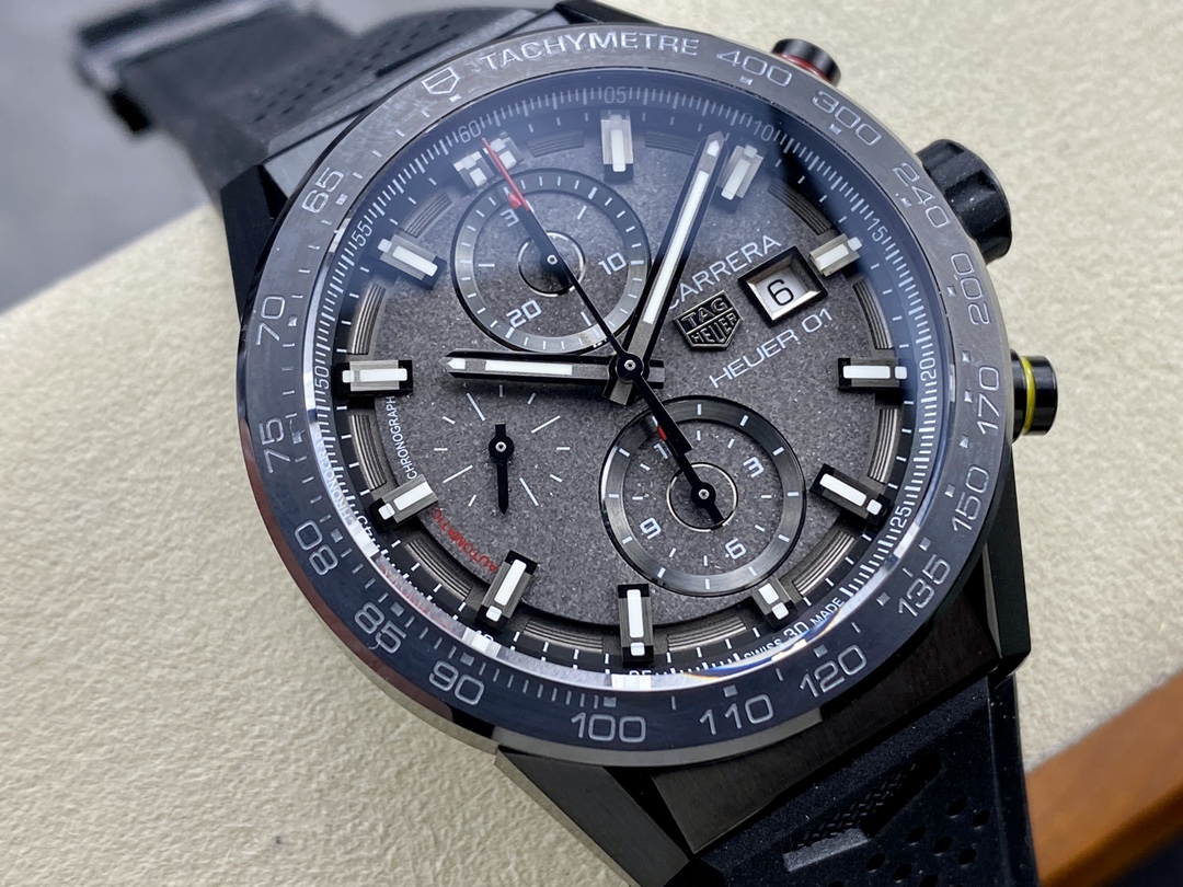 TAG Heuer Carrera Calibre Heuer 01 CAR201J.FT6087 43mm