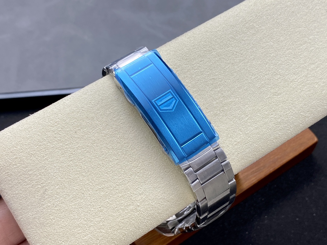 TAG Heuer Aquaracer Professional 300 WBP201A.BA0632 Automatic 43mm