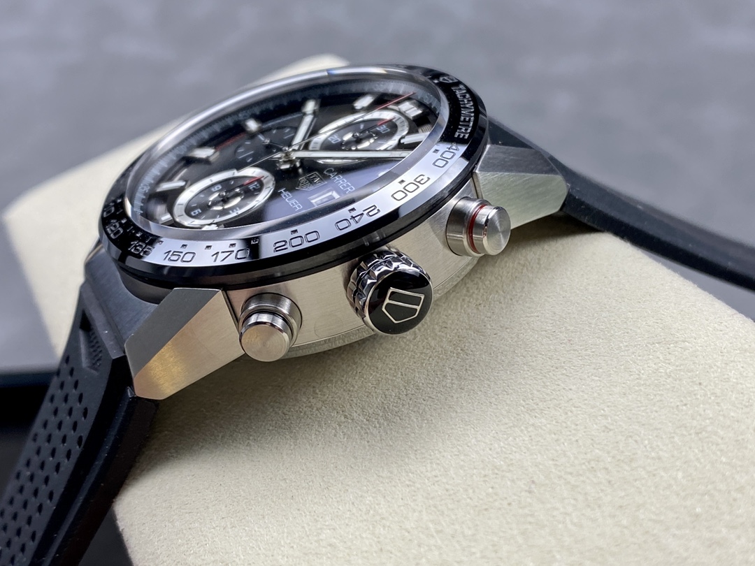 Tag Heuer Carrera Calibre Heuer 01 CAR201Z.FT6046 Automatic 43mm