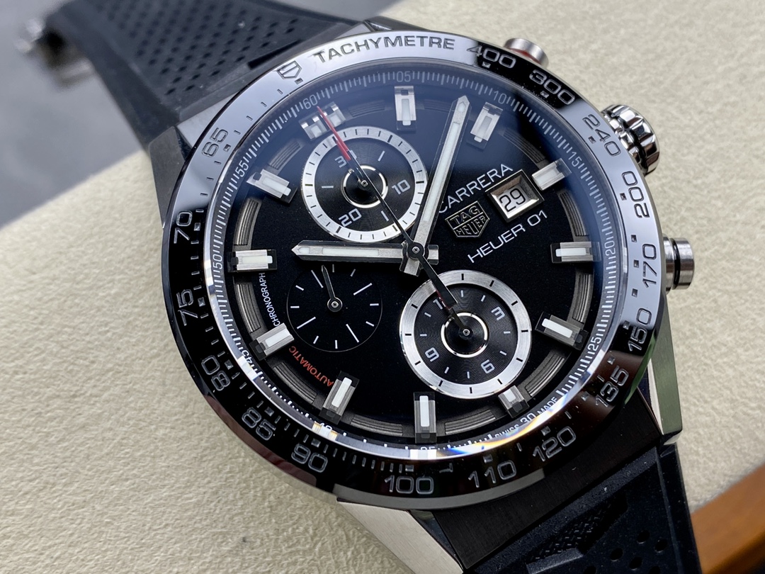 Tag Heuer Carrera Calibre Heuer 01 CAR201Z.FT6046 Automatic 43mm