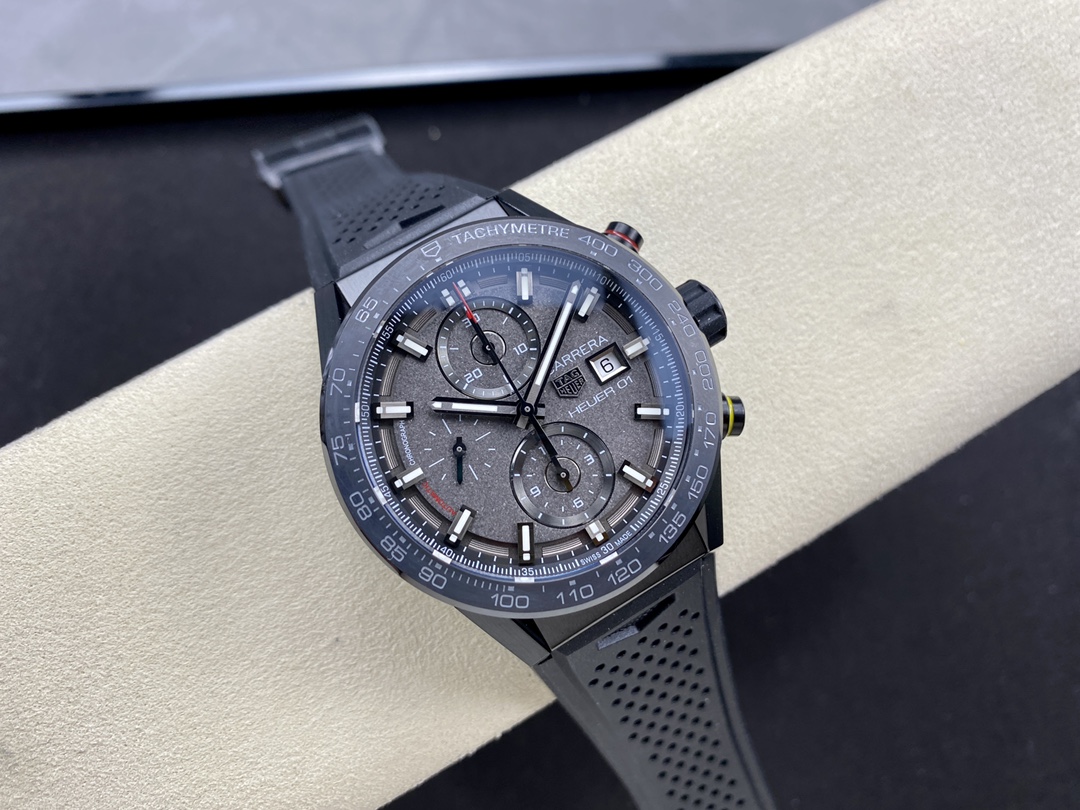 TAG Heuer Carrera Calibre Heuer 01 CAR201J.FT6087 43mm