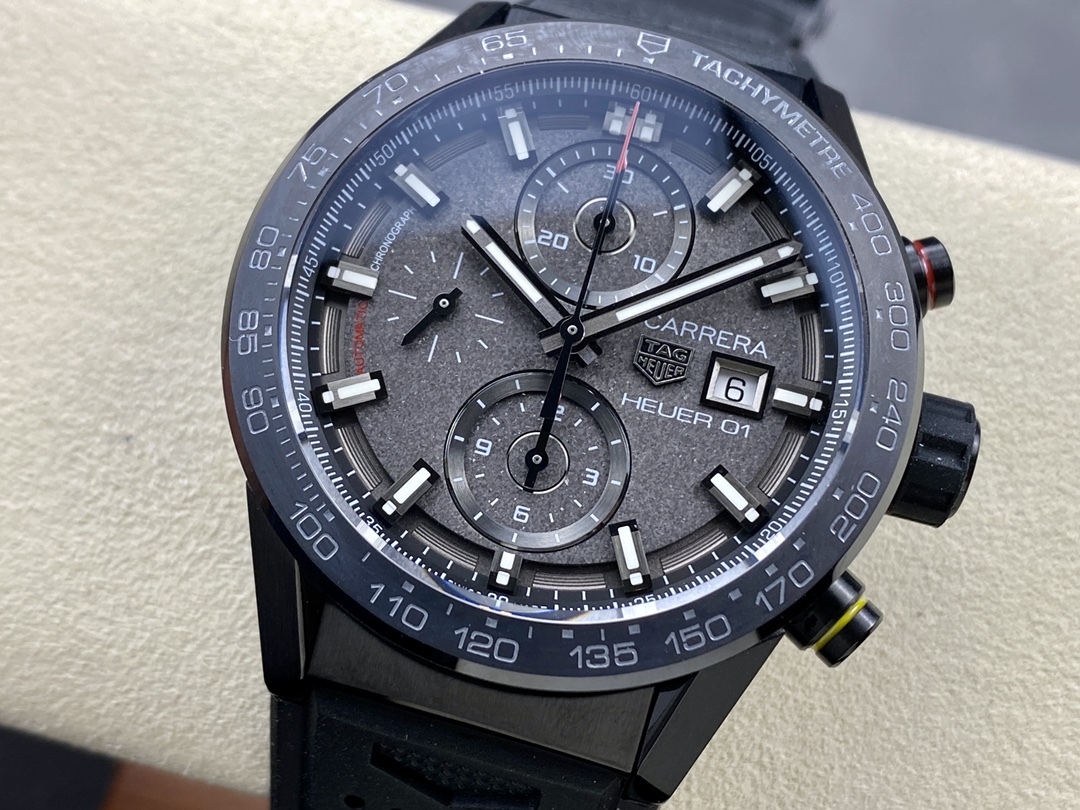 TAG Heuer Carrera Calibre Heuer 01 CAR201J.FT6087 43mm