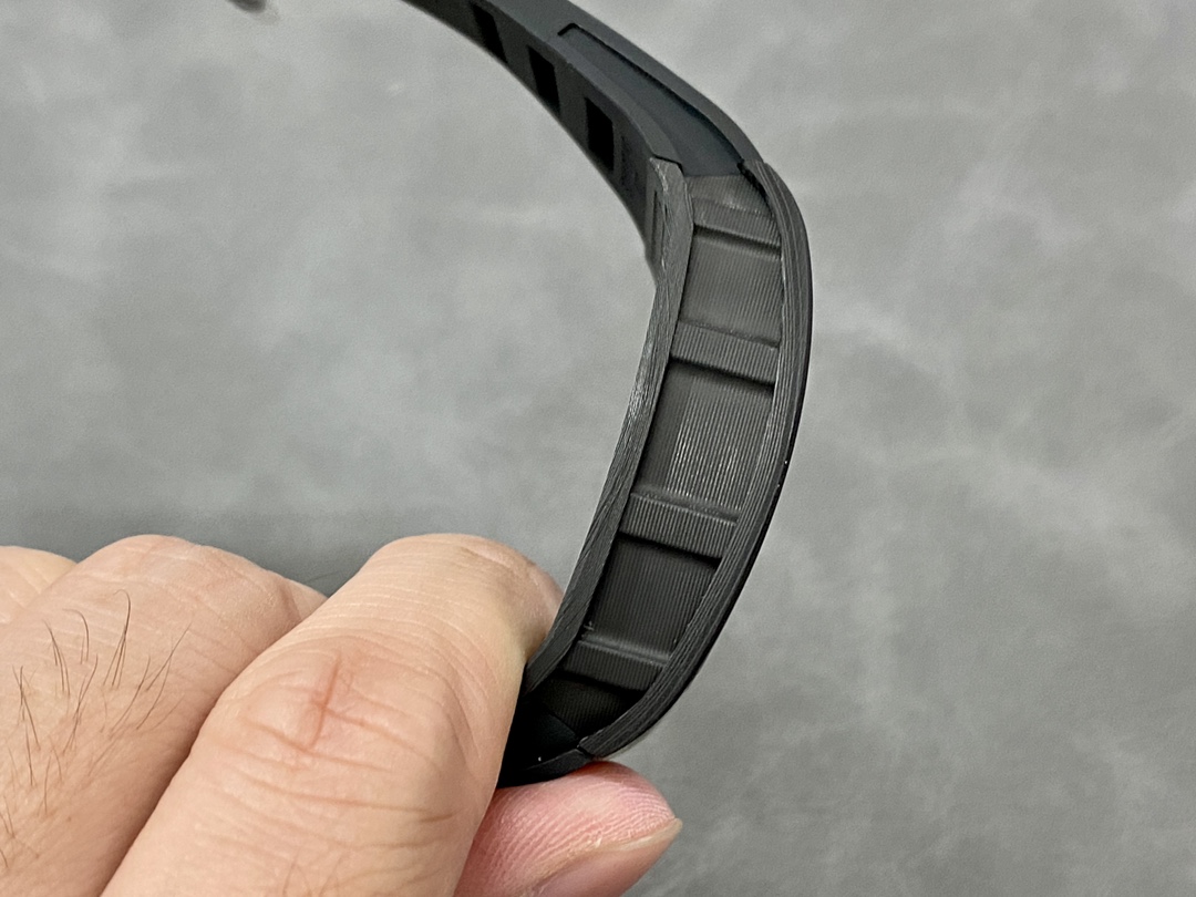 Richard Miller RM055 NTPT Carbon Fiber Black