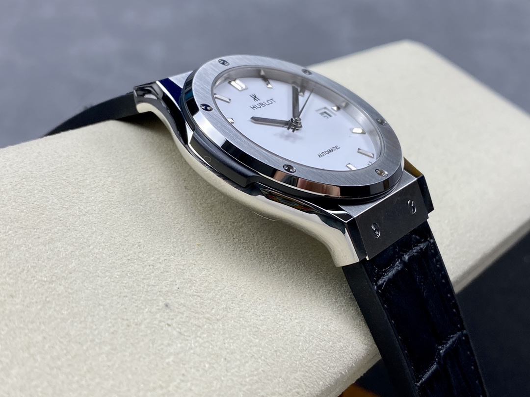 511.NX.2611.LR Hublot Classic Fusion Automatic