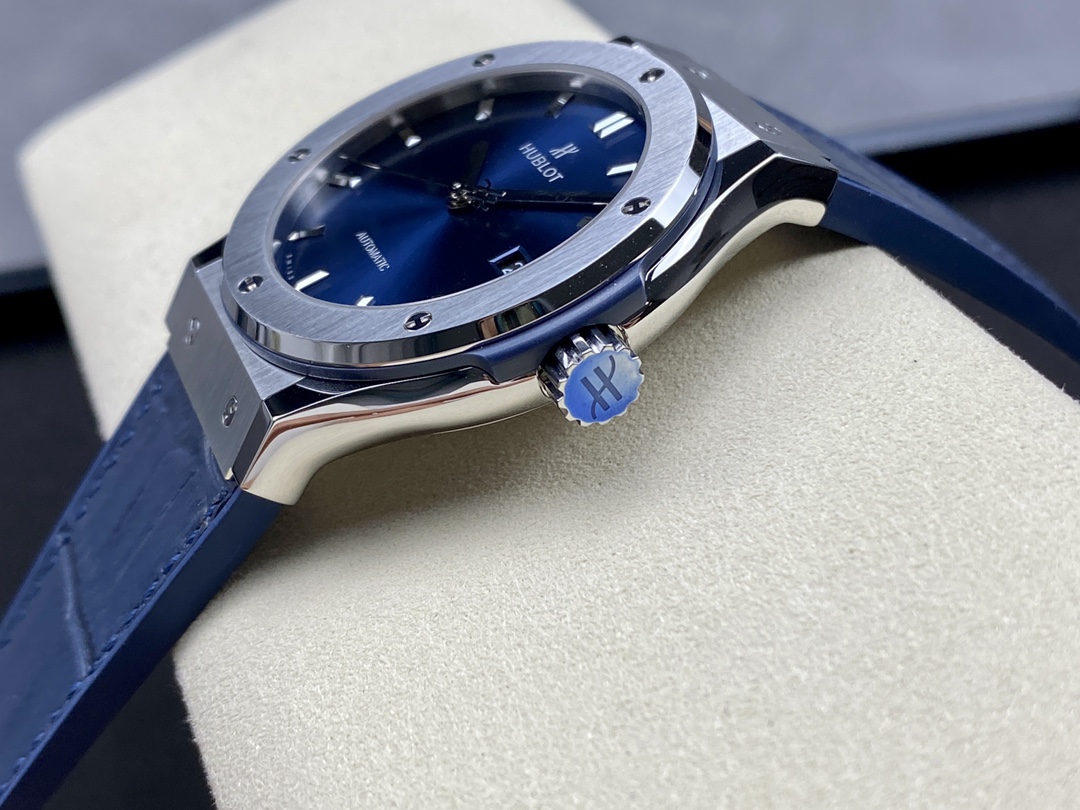 542.NX.7170.LR Hublot Classic Fusion Automatic Blue