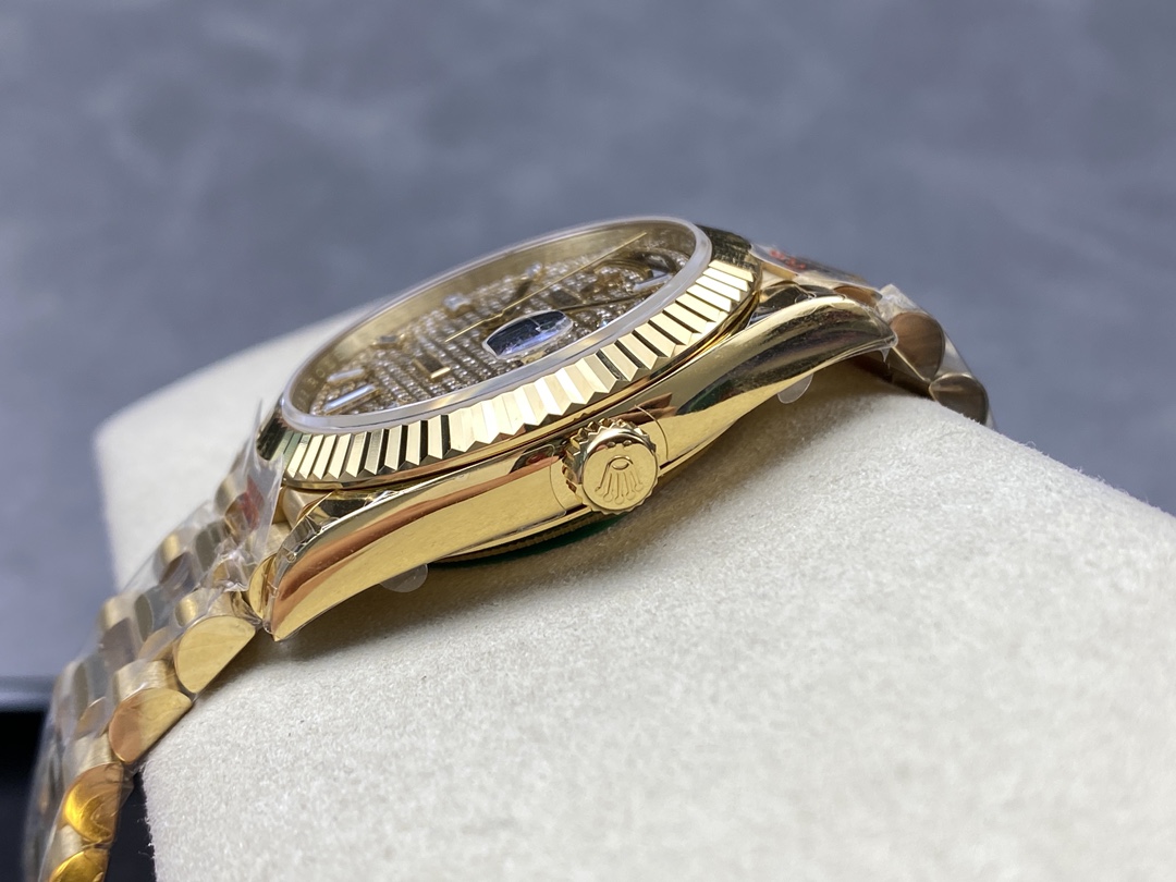 Rolex Day Date 40 Yellow Gold Pave Diamond Dial M228238 0054 Men's Watch