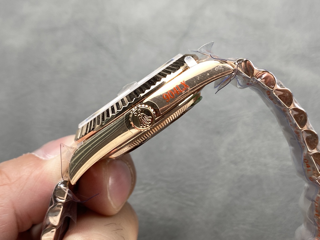 Rolex Day Date 40 Eisenkiesel Baguette Automatic Diamond M228235 0045 Mens Watch