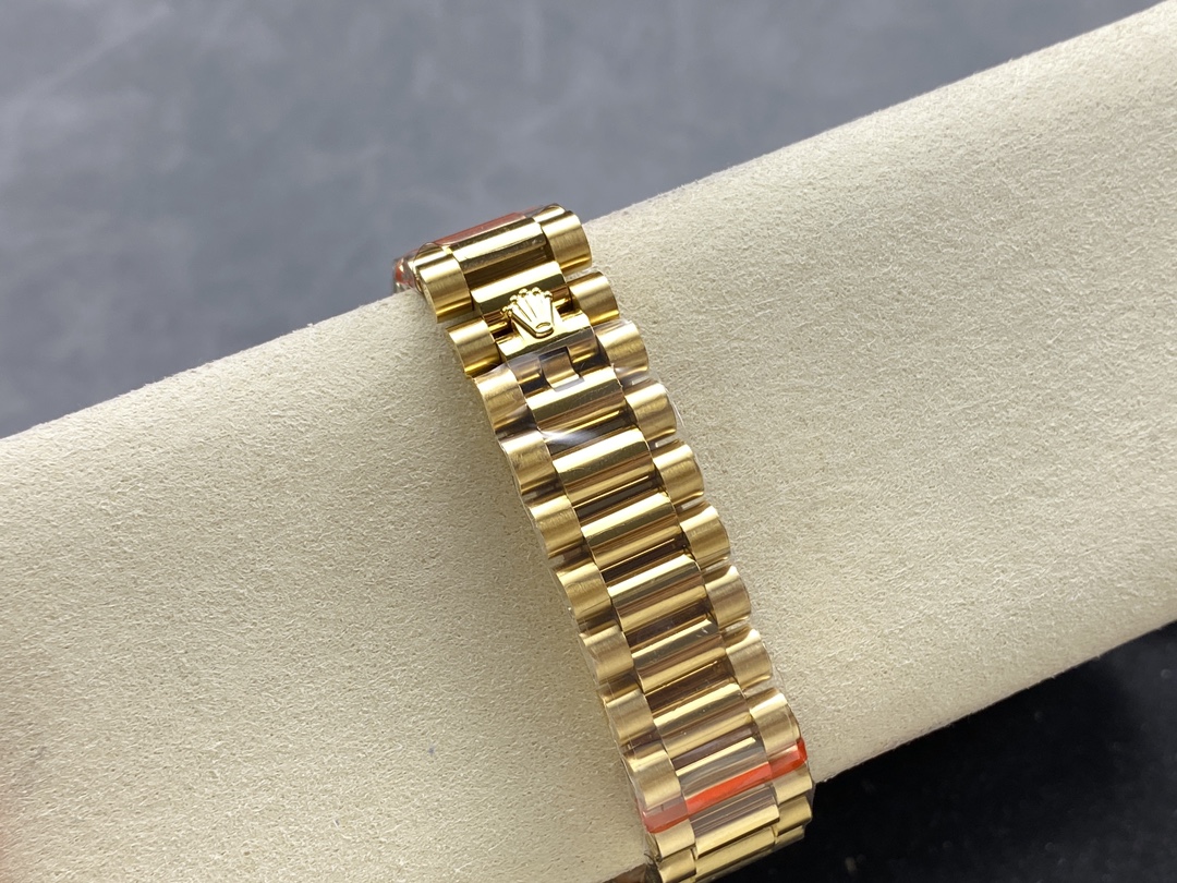 Rolex Day Date 36 36mm Green Ombré Dial Diamond-Set Bezel President Bracelet m128348rbr 0068