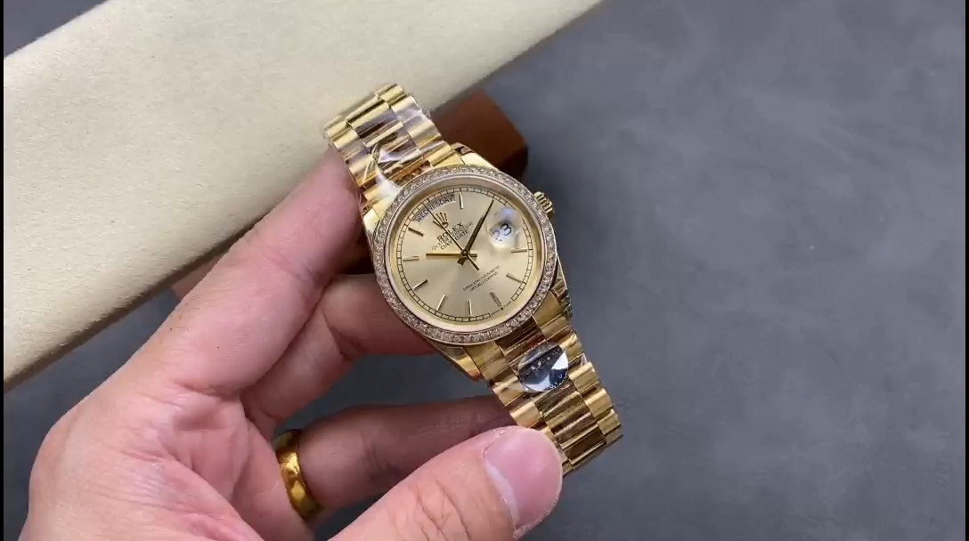 Rolex Day Date 36 Yellow Gold Champagne Dial Diamond Bezel m128348rbr 0026