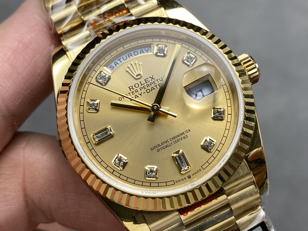 Rolex Day-Date 128238 0008 Fluted Bezel Champagne Diamond Dial 36MM Unisex Replica Watch