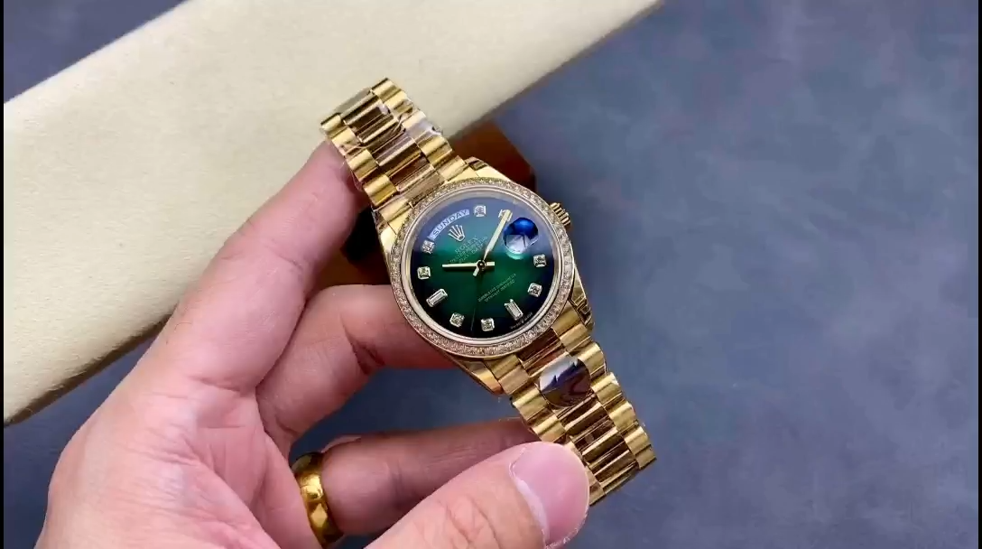 Rolex Day-Date 128348RBR Green Ombre Diamond Dial Yellow Gold 36MM Unisex Replica Watch