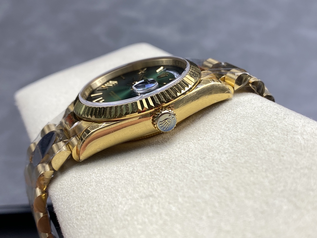 Rolex Day Date 36mm Fluted Bezel Green Ombre Dial President Bracelet m128238 0118