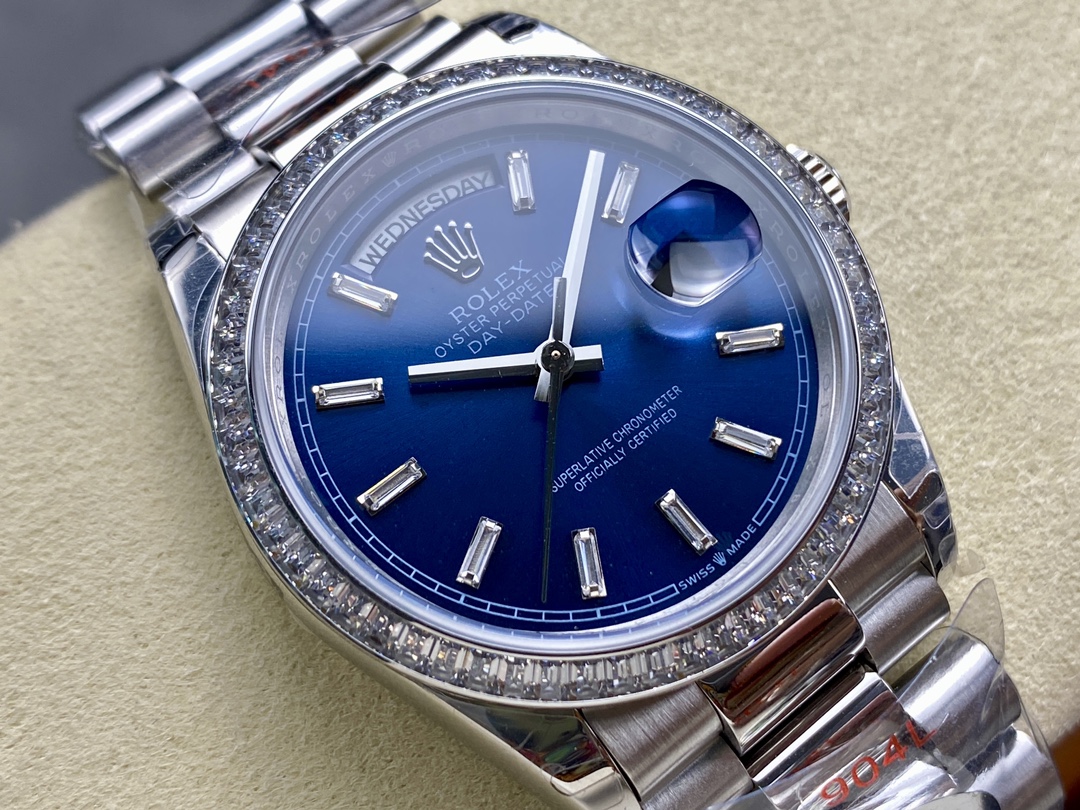 Rolex Day Date 36mm Bright Blue Diamond-Set Dial Diamond-Set Bezel m128396tbr 0024