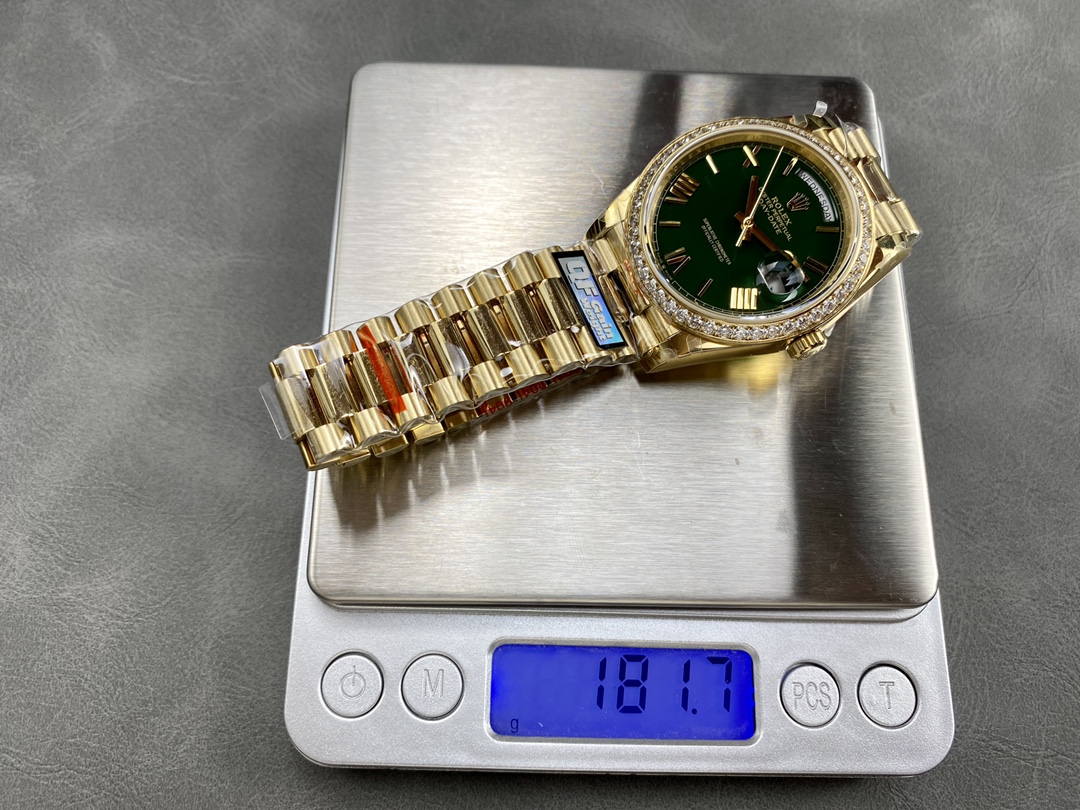 Rolex Day Date 40 18K Yellow Gold Green Dial Diamond Bezel M228348RBR 0040 Men's Watch