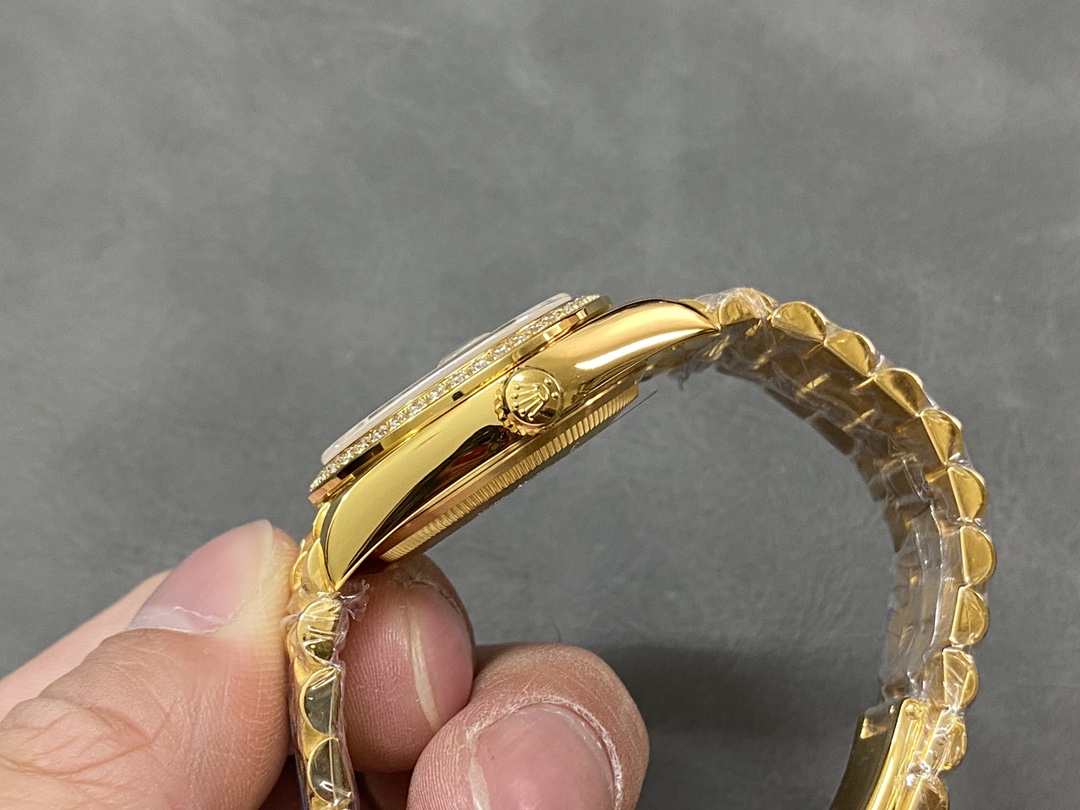 Rolex Datejust 31 Yellow Gold Silver Diamond Dial Diamond Bezel M278288RBR 0028 Women's Watch