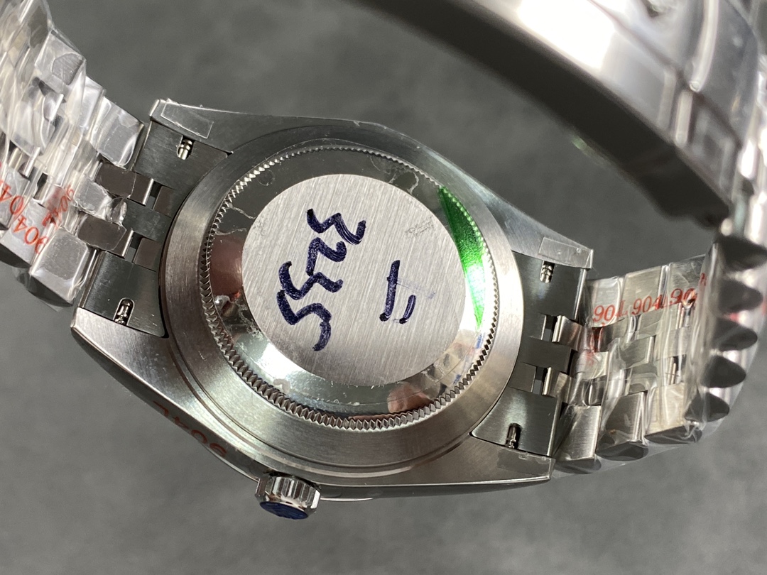 Rolex Datejust II 116334 Silver Diamond Dial 41mm Mens Replica Watch