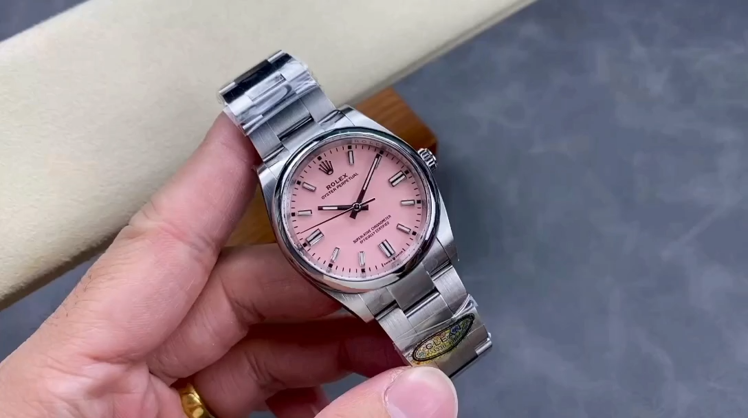 Rolex Oyster Perpetual 36 Oystersteel Pink Dial 126000 0008 Women's Watch - Video