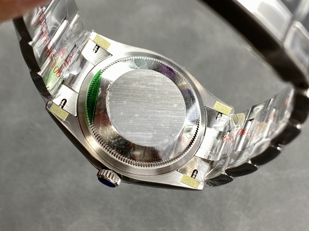 Rolex Datejust 36 White Gold Fluted Bezel 126234 0052 Unisex Watch