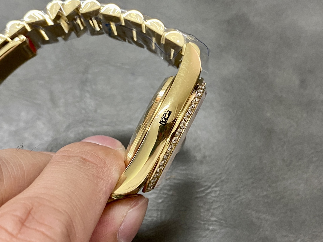 Rolex Day Date 36 Yellow Gold Diamond Bezel MOP Dial m128348rbr 0019