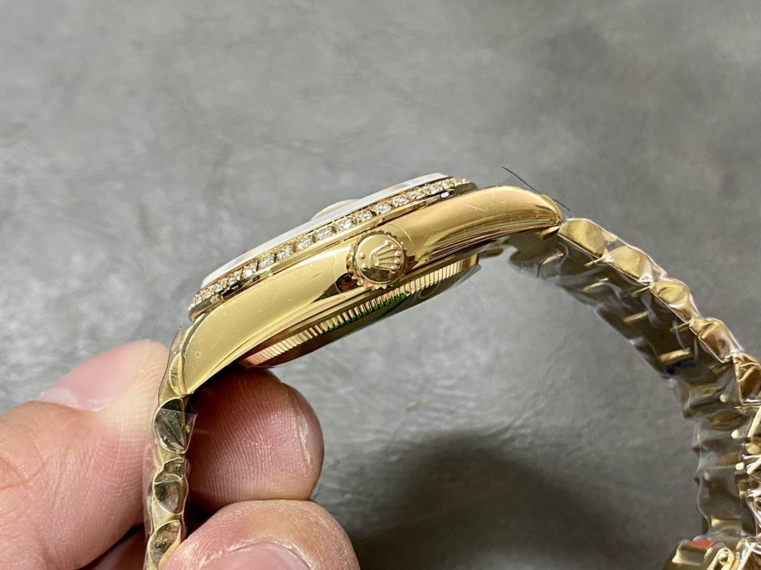 Rolex Day Date 36 Yellow Gold Diamond Bezel MOP Dial m128348rbr 0019