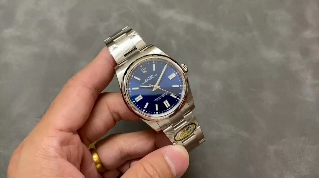 Rolex Oyster Perpetual 41 Oystersteel 124300 0003 Mens Watch - Video