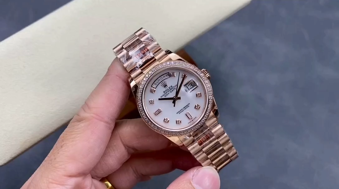 Rolex Day-Date 36MM 128345RBR 0028 Mother of Pearl White Dial Everose Gold Unisex Replica Watch