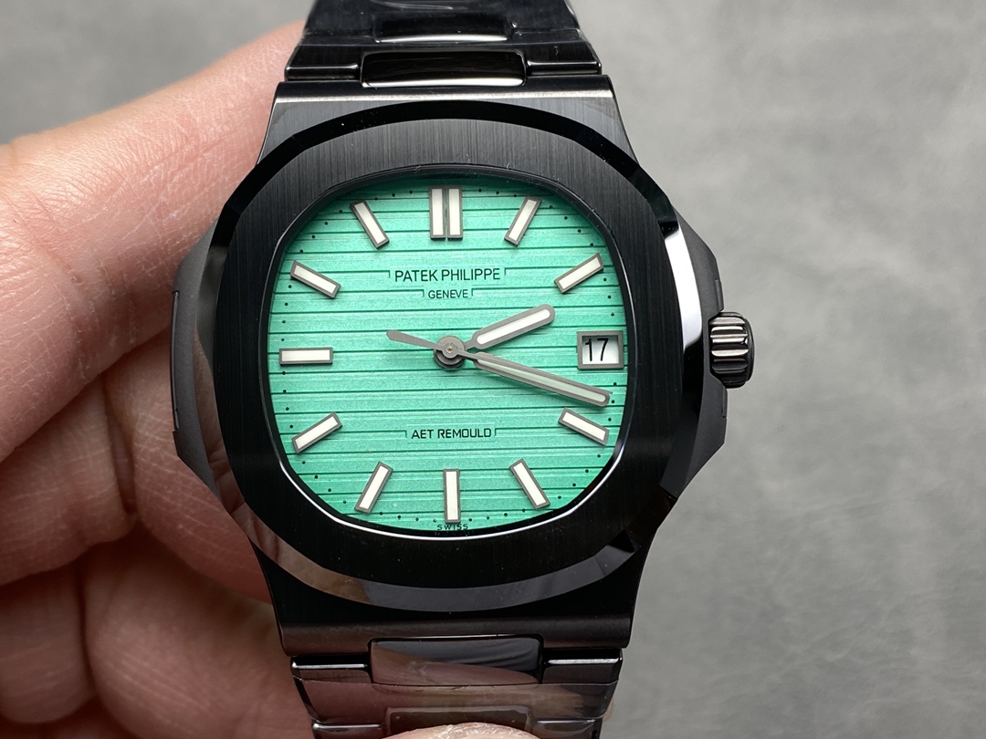 Patek Philippe Nautilus 5711 AET Green Dial Black Ceramic 40mm Men's Watch