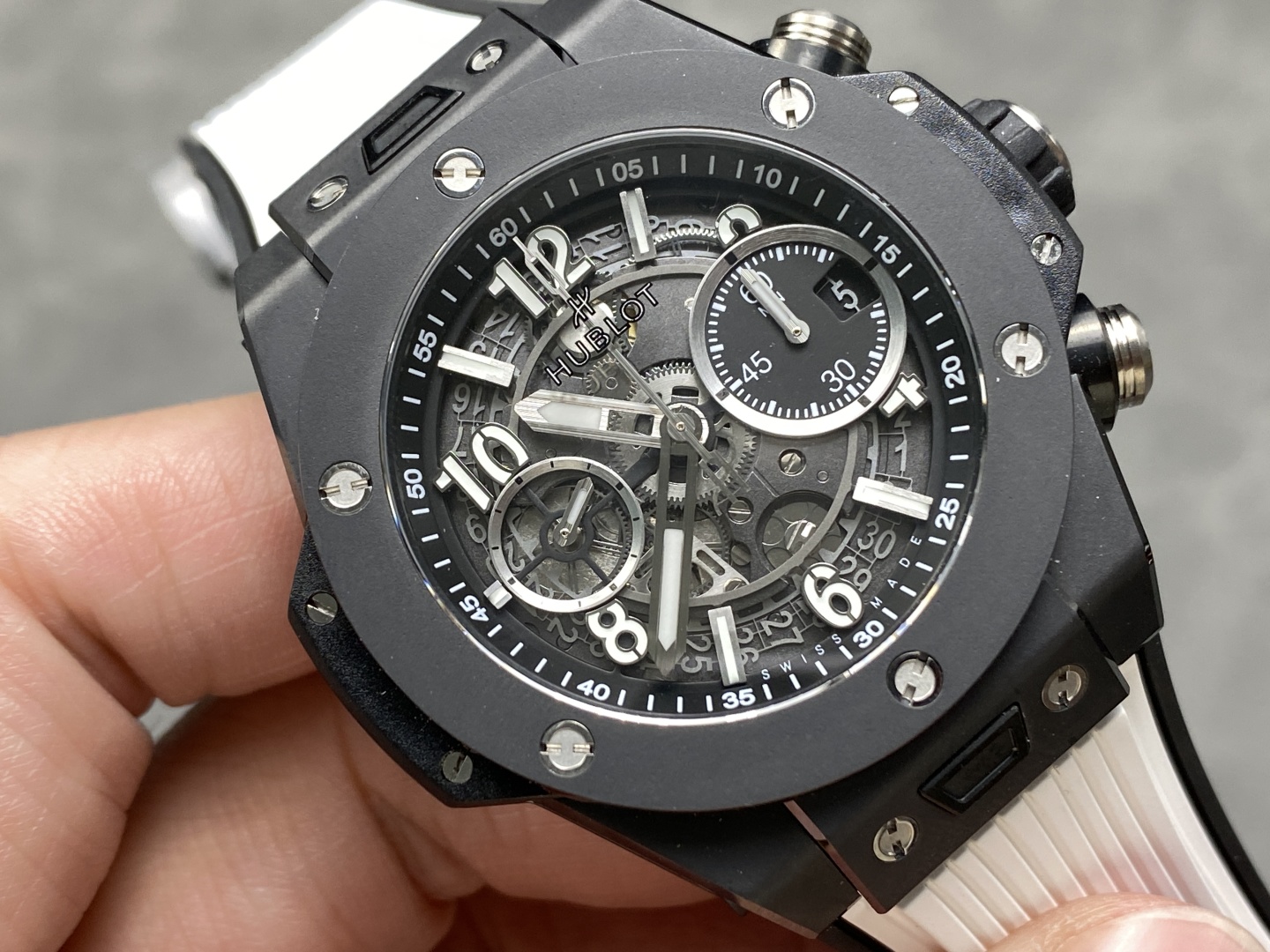 Hublot Big Bang Unico Skeleton Dial 421.CI.1170.RX White Rubber Strap Men's Replica Watch