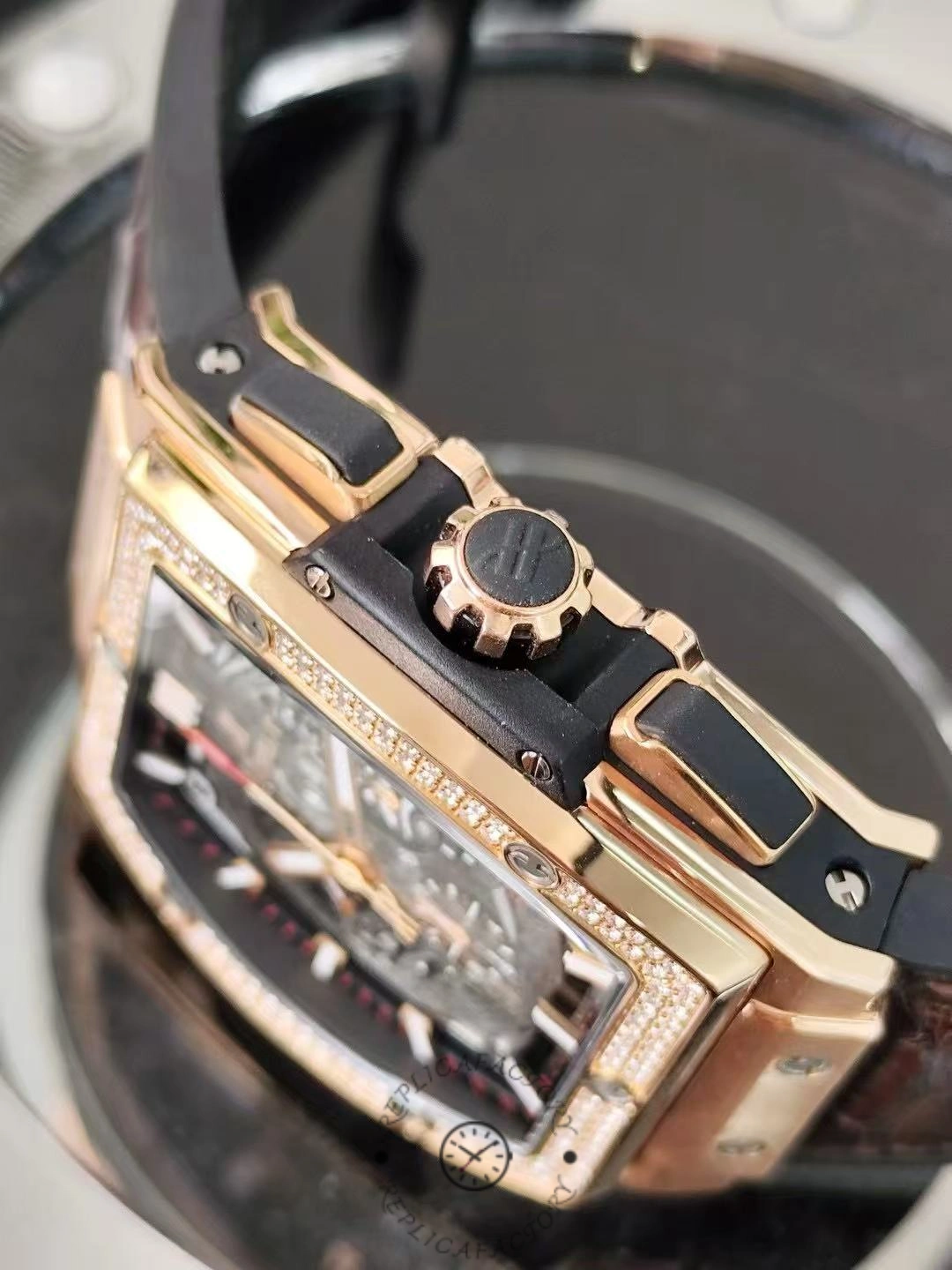 Hublot 601.OX.0183.LR.1104 Side