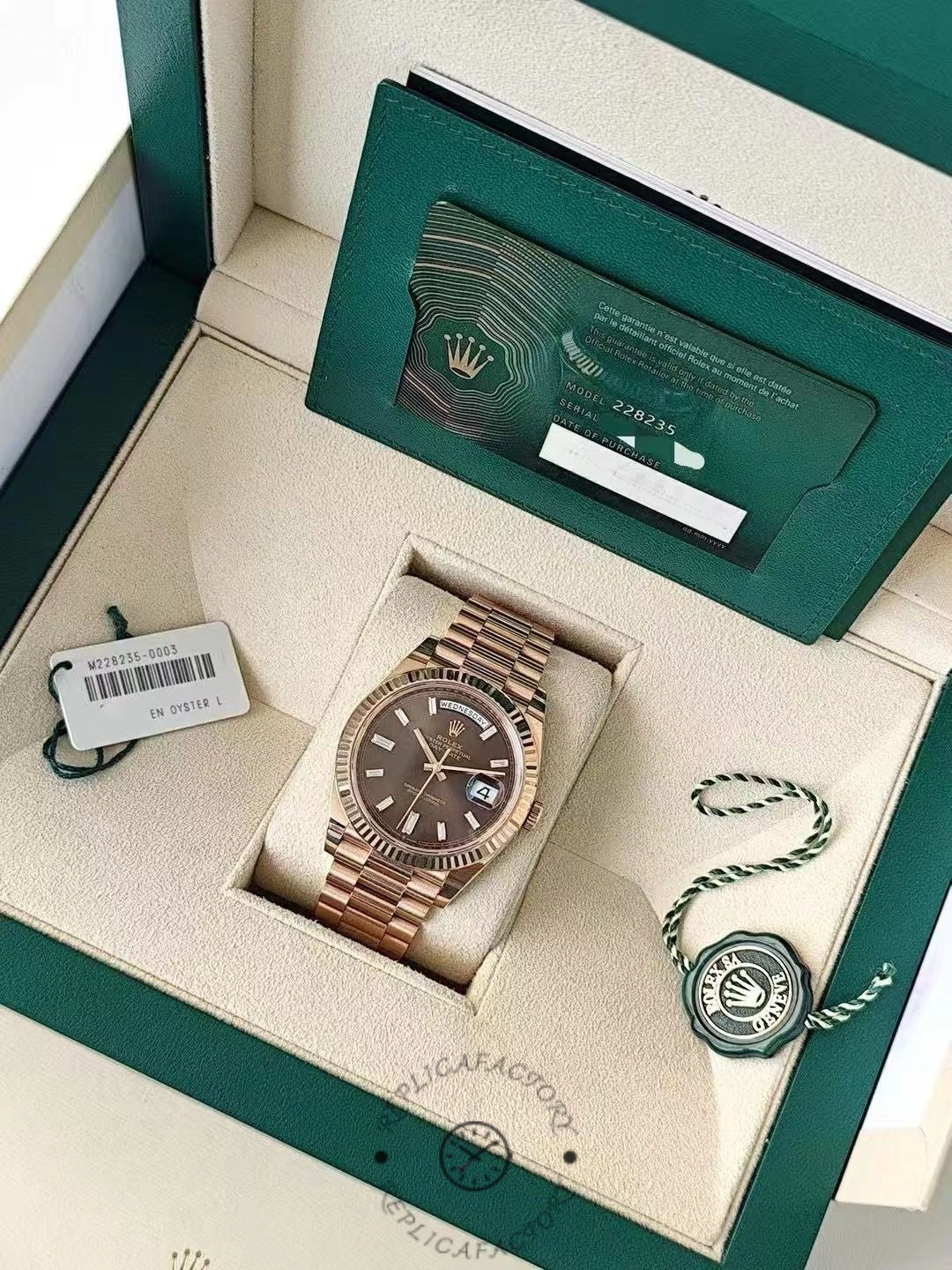 Rolex Day Date 40 18kt Everose Gold Rolex President Chocolate Dial m228235 0003