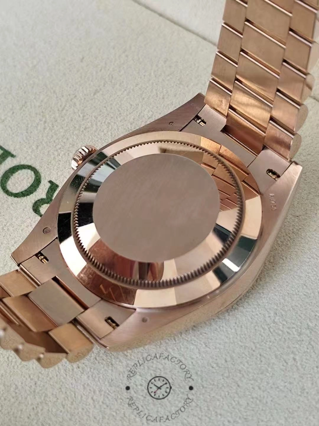 Rolex Day Date 40 18kt Everose Gold Rolex President Chocolate Dial m228235 0003