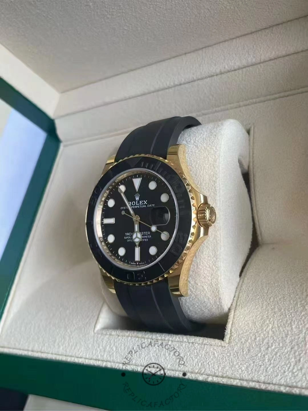 Side profile of the Rolex Yacht-Master M226658 0001 showing case thickness and strap fit.