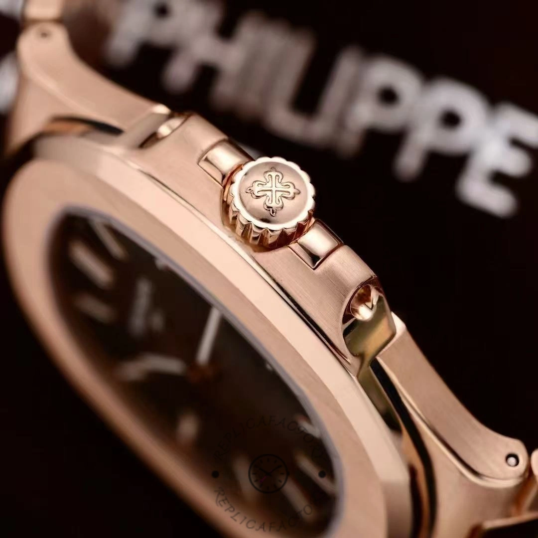 Replica Patek Philippe Nautilus 5711R 001 40MM Mens Watch