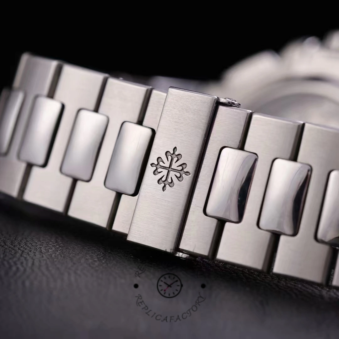 Patek Philippe Nautilus Chronograph Stainless Steel Blue Dial 5980 1A 001