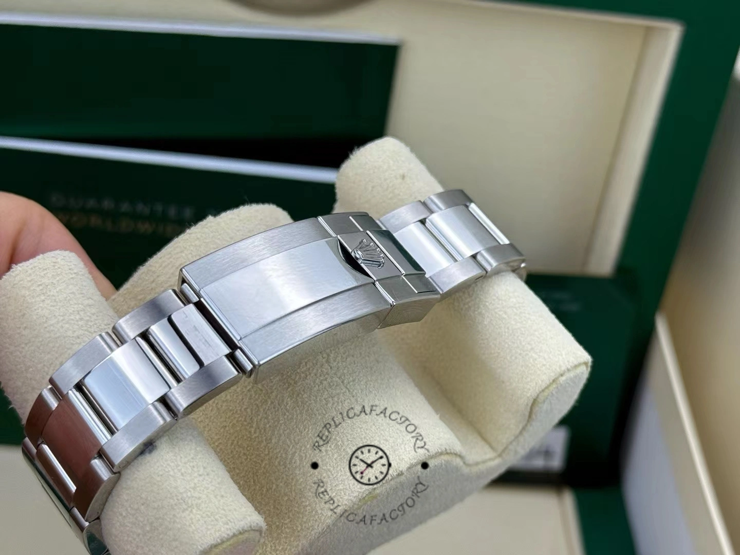 2024 Rolex Cosmograph Daytona Oyster Oystersteel M126500ln 0001