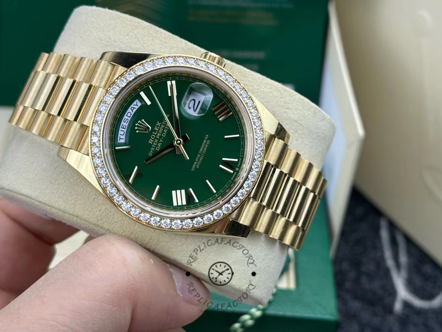 Rolex Day Date 40 18K Yellow Gold Green Dial Diamond Bezel M228348RBR 0040 Men's Watch