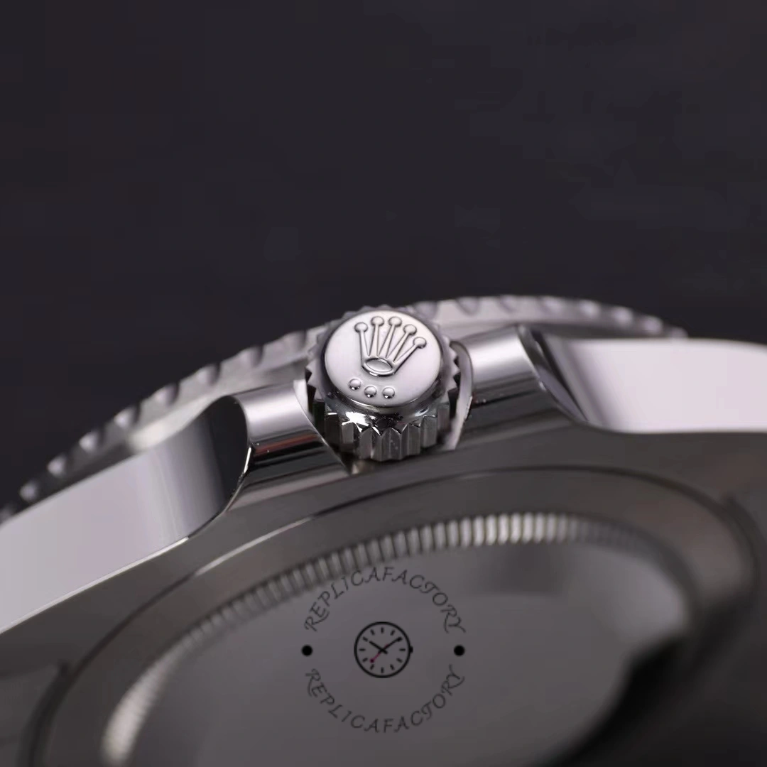 Side profile of the Rolex GMT-Master II 126710BLRO 0002 showing crown and case thickness.