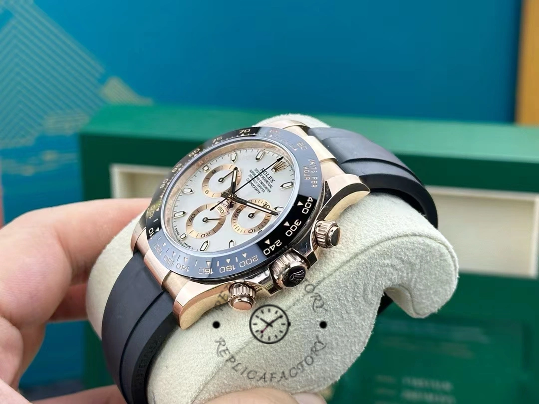 Rolex Cosmograph Daytona 116515LN Everose Gold Ivory Dial 40mm Mens Replica Watch