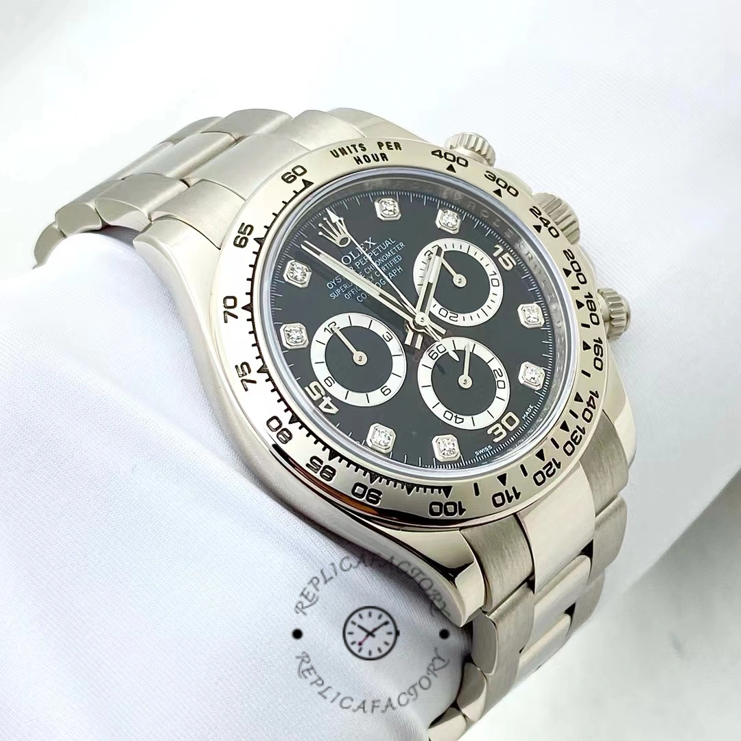 Rolex Daytona 116509 side-angled close-up, case flank and bezel edge detail shown.