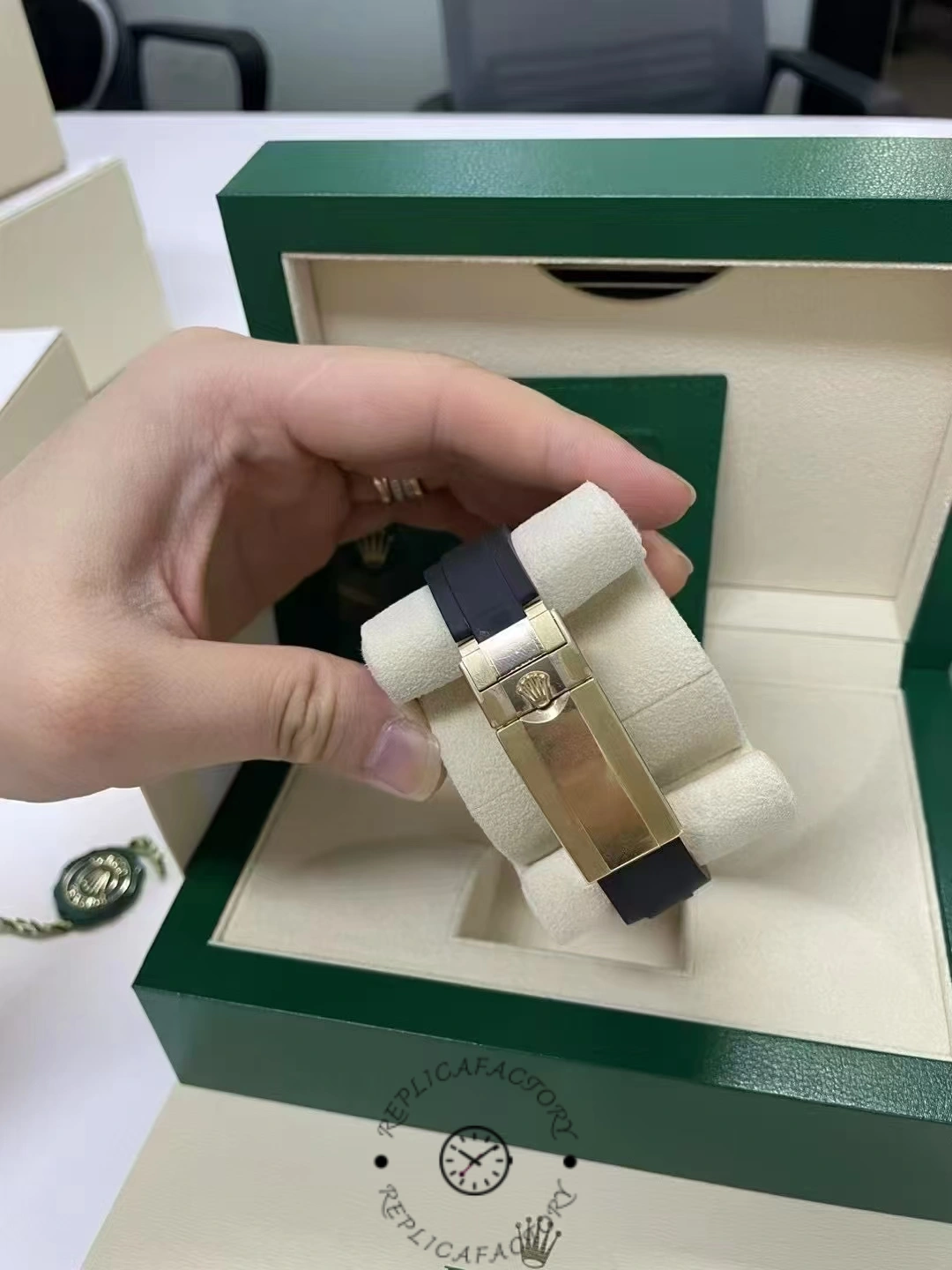 Replica Rolex Cosmograph Daytona 126518LN