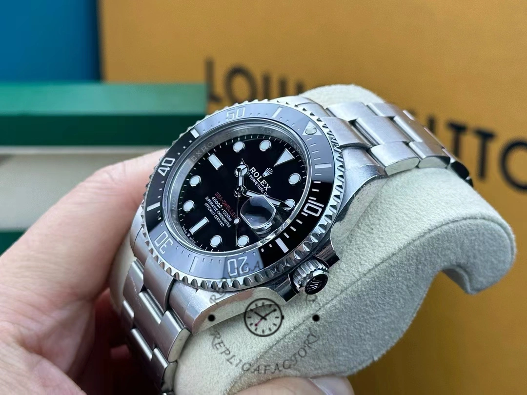 Rolex Sea-Dweller 126600