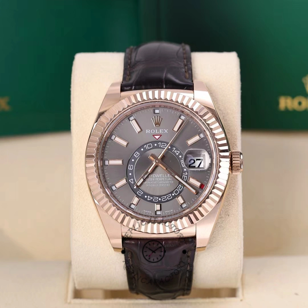 Rolex Sky-Dweller 326135