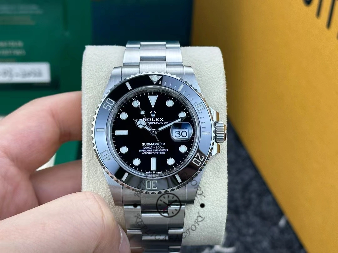 Rolex Submariner 126610LN 0001