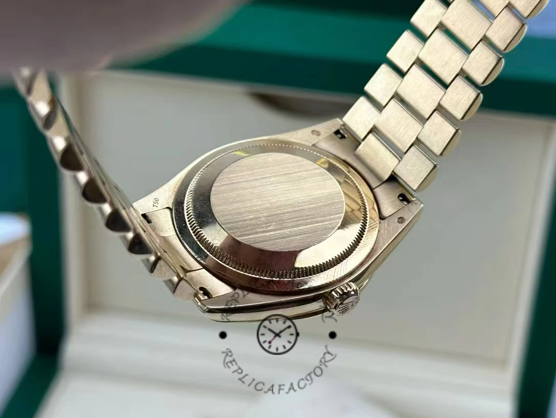 Rolex Day Date 118348 Champagne diamond Dial Yellow Gold 36mm Unisex Replica Watch