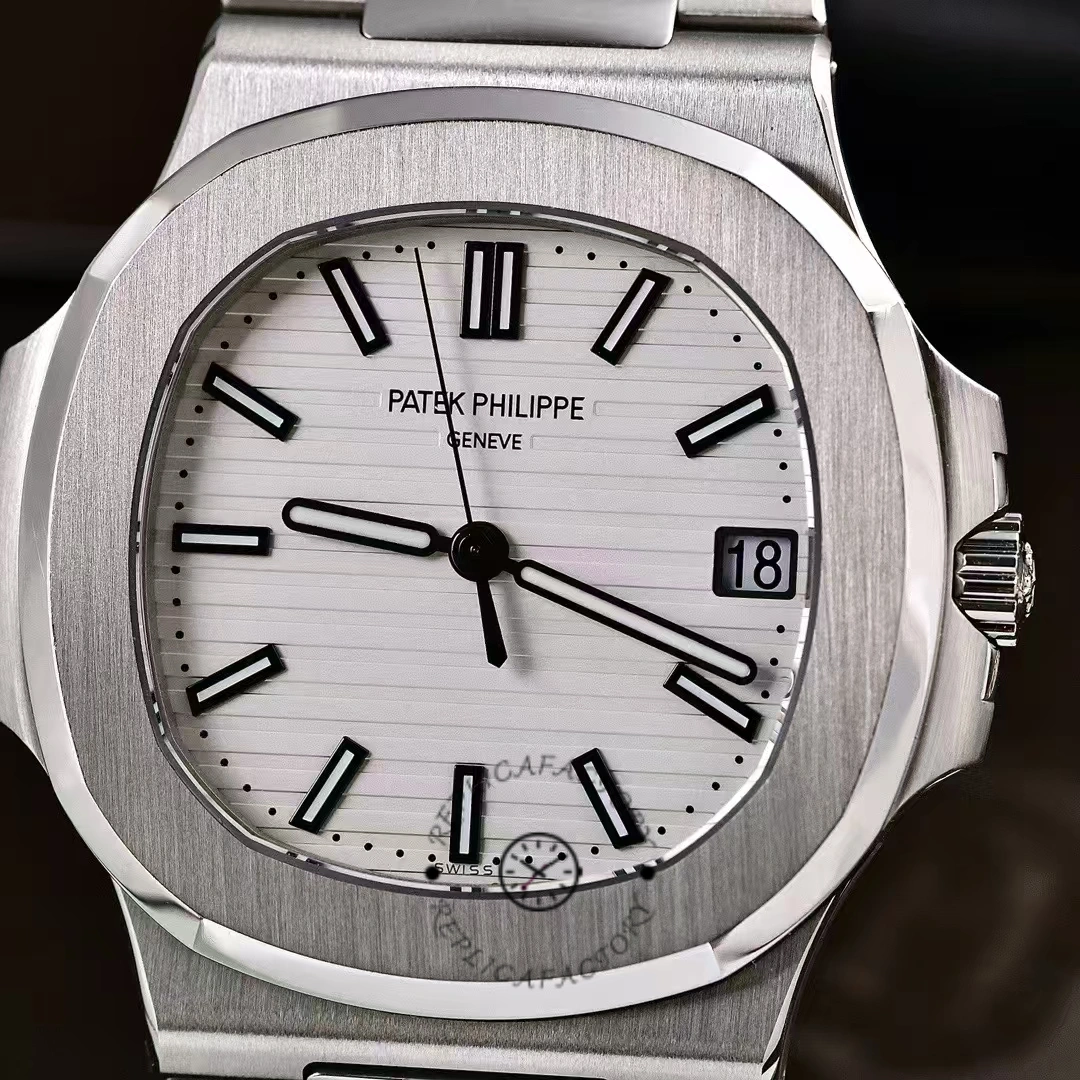Replica Patek Philippe Nautilus 5711 1A 011 White Dial 40mm Mens Watch