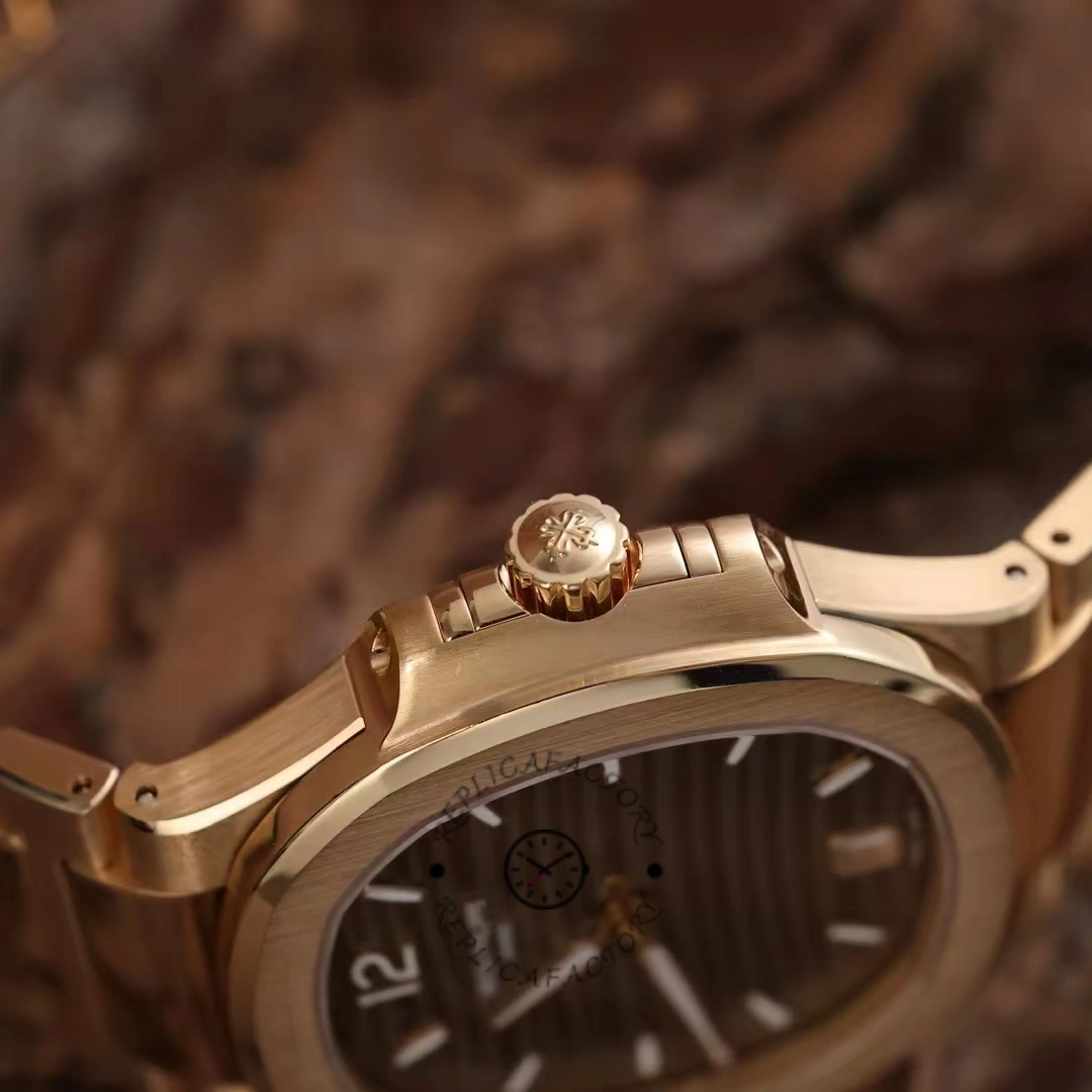 Replica Patek Philippe Nautilus 7118 1R 010 40mm Mens Watch