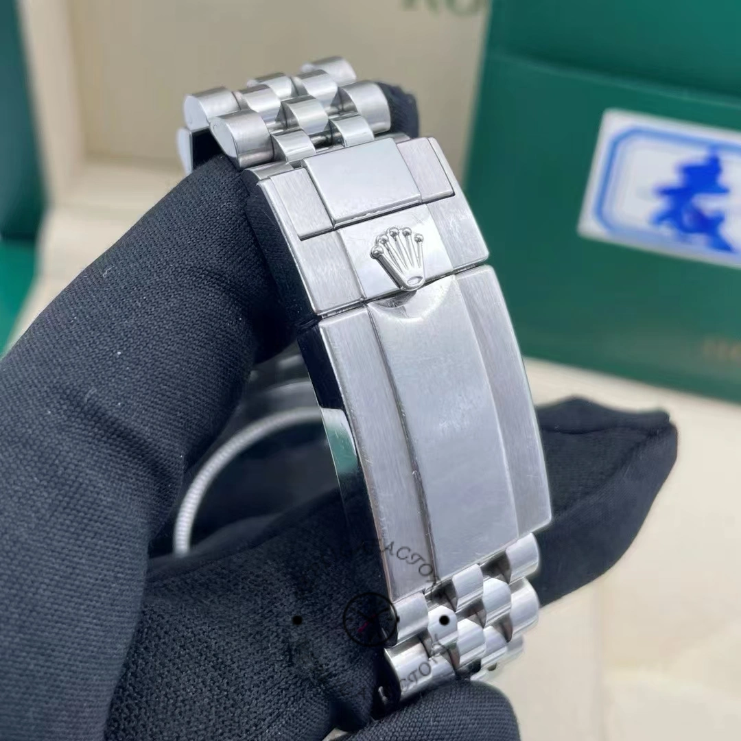 Rolex GMT-Master II 126710BLRO