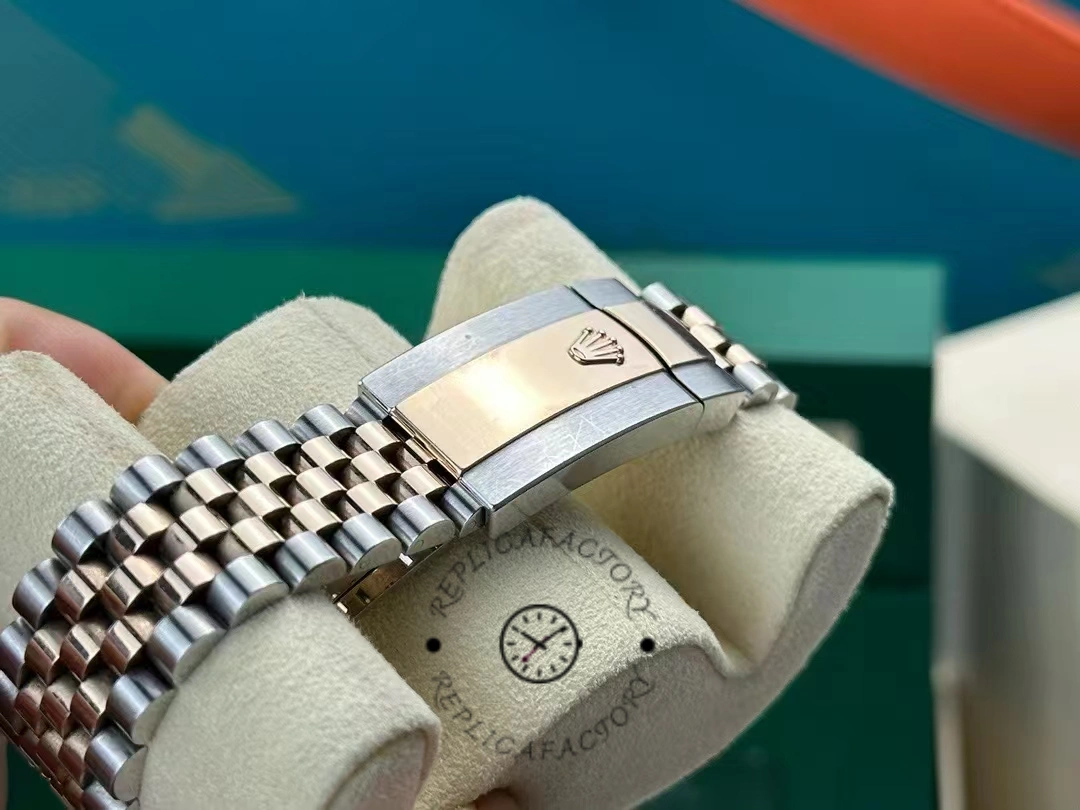 Rolex Datejust 41mm Two Tone Rose Gold Jubilee Band Sundust Index Dial 126331 0010