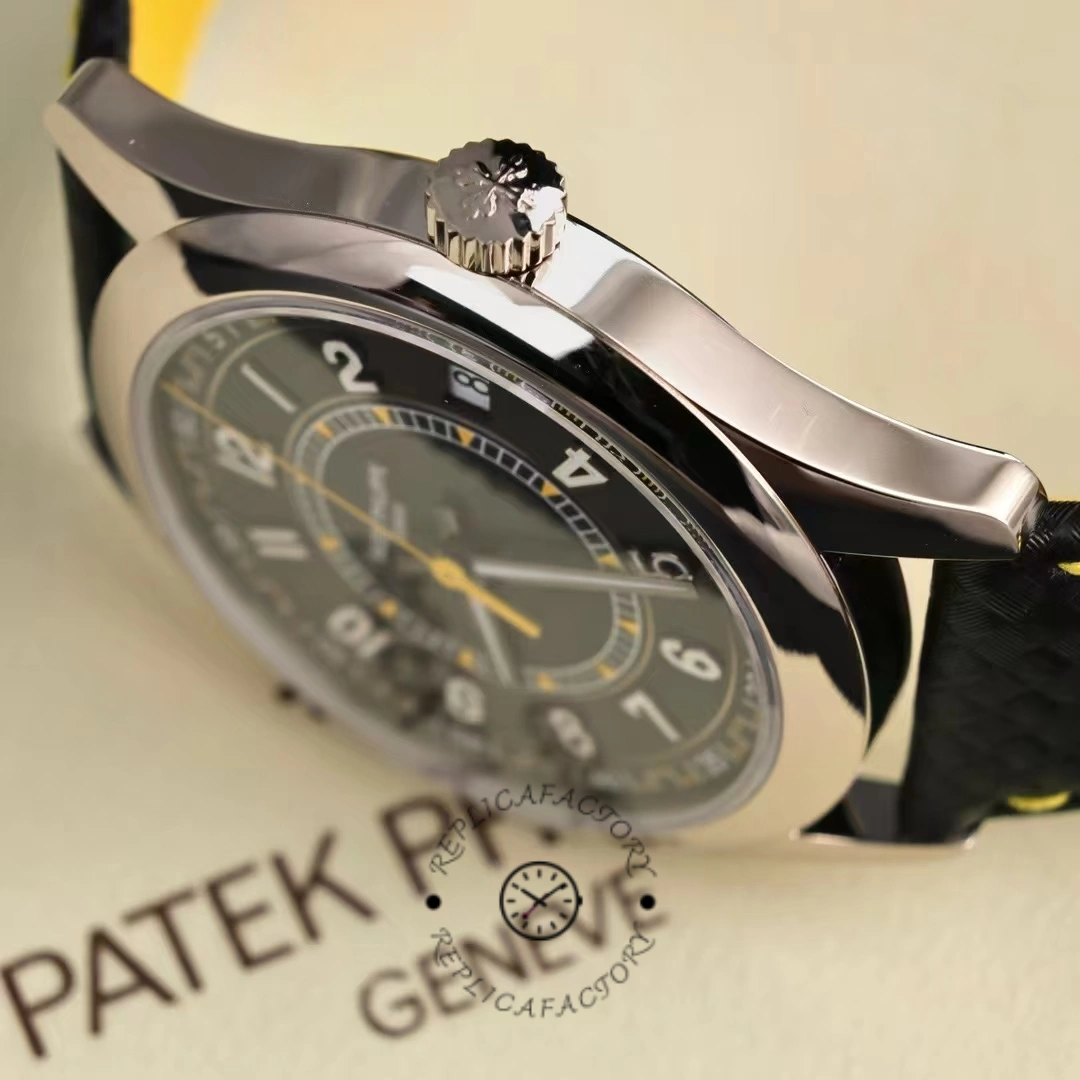 Side profile of the Patek Philippe Calatrava 6007G-001 case, showing thin bezel and polished lugs.