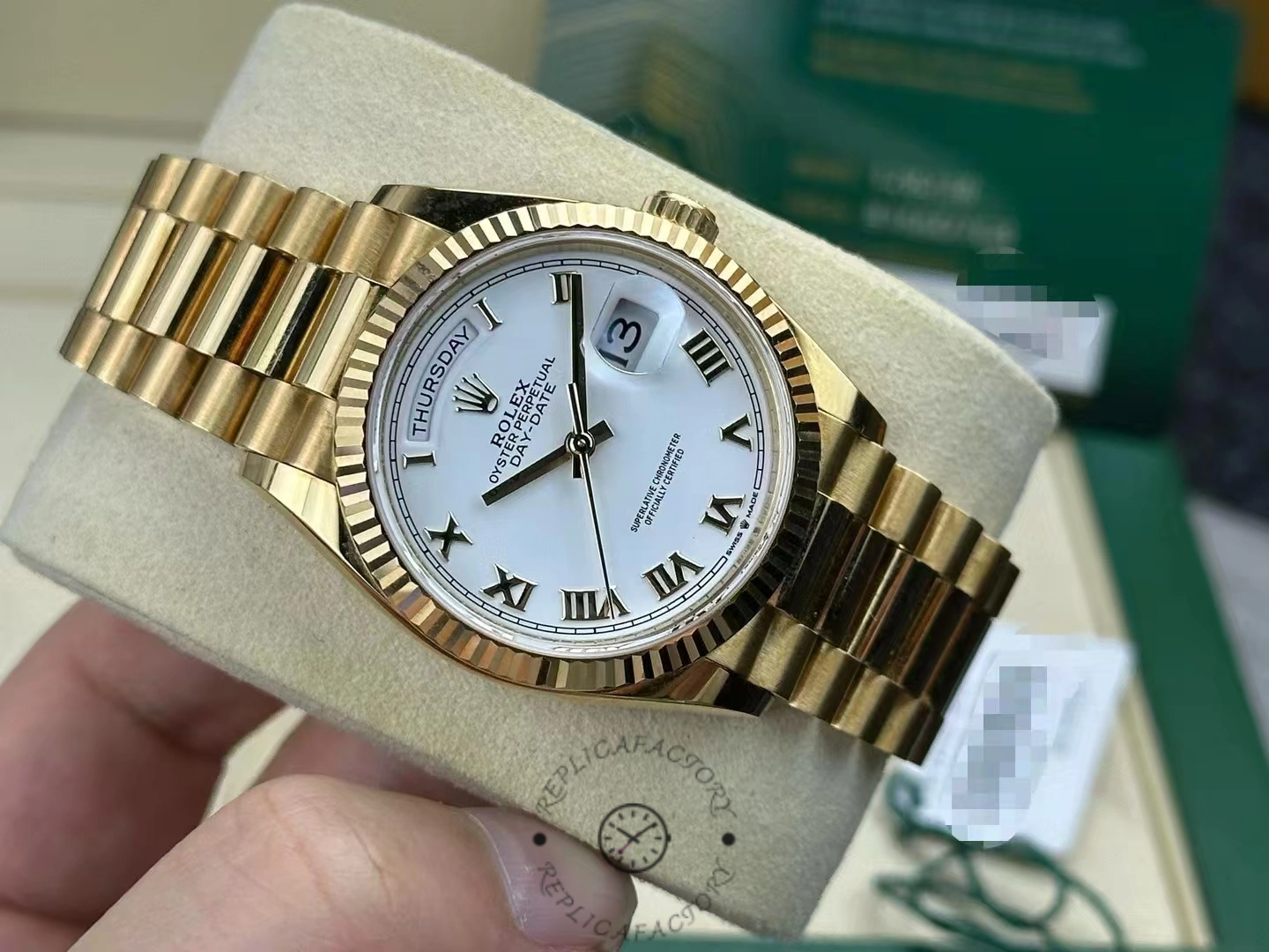 Replica Rolex Day Date M228238 0042 real pictures-3